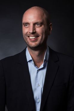 fa-business_portrait-e4-b6